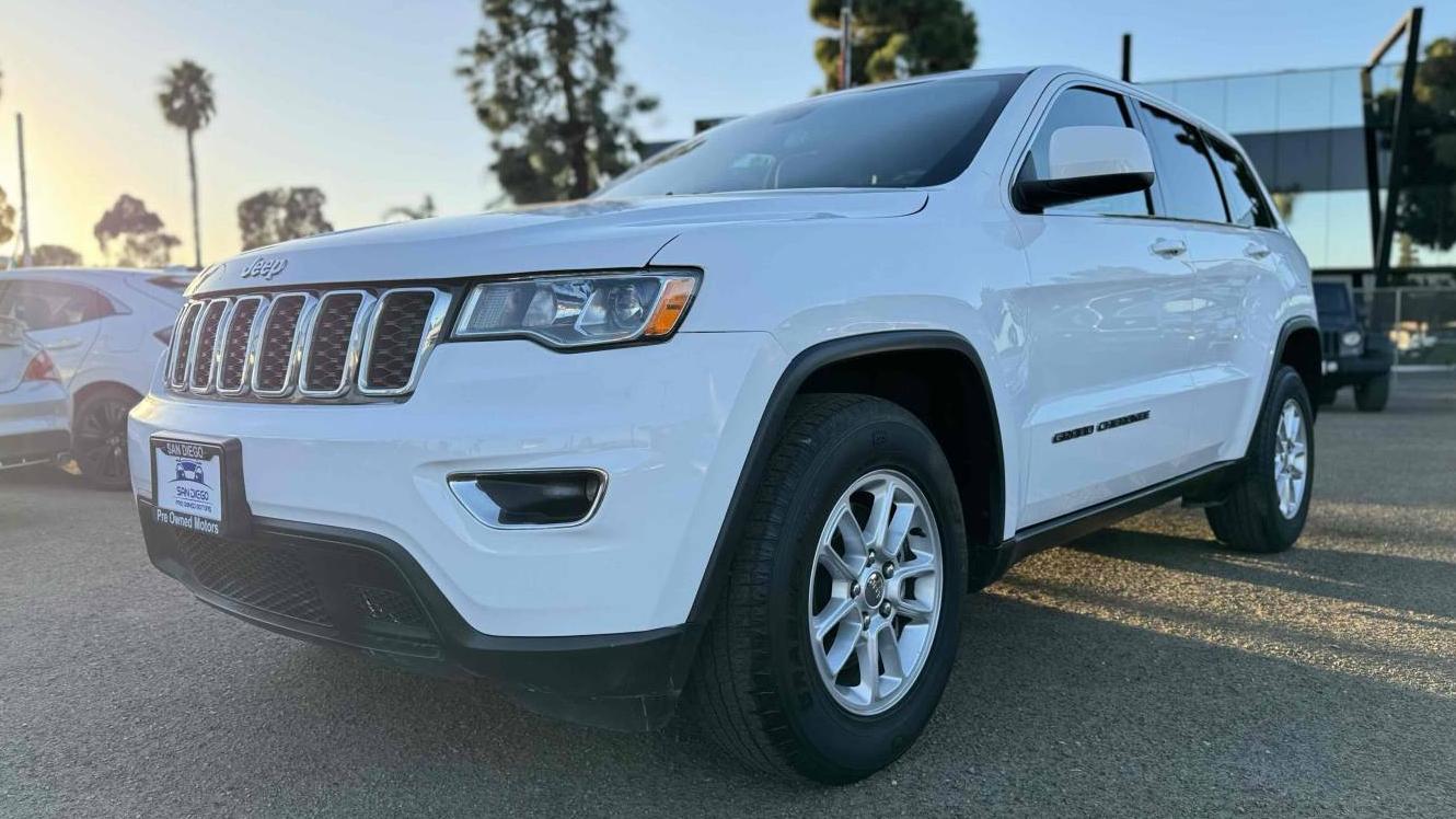 JEEP GRAND CHEROKEE 2018 1C4RJEAG4JC402911 image